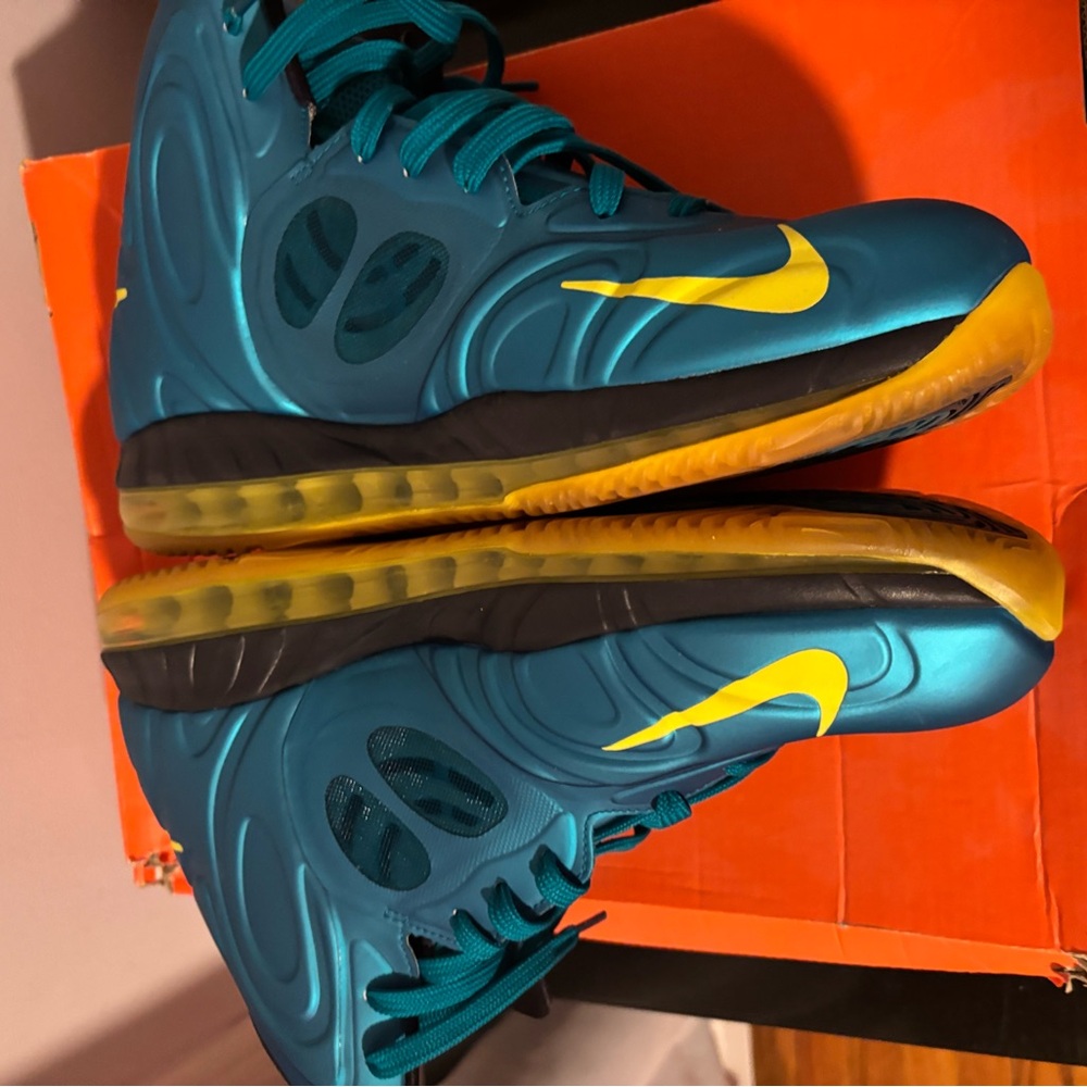 Nike Air Max Hyperposites